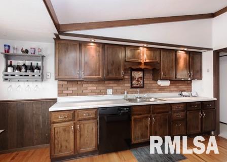 1104 Pinehill Road Bettendorf, IA 52722 - Photo 8 of 34 Gallery Image 8