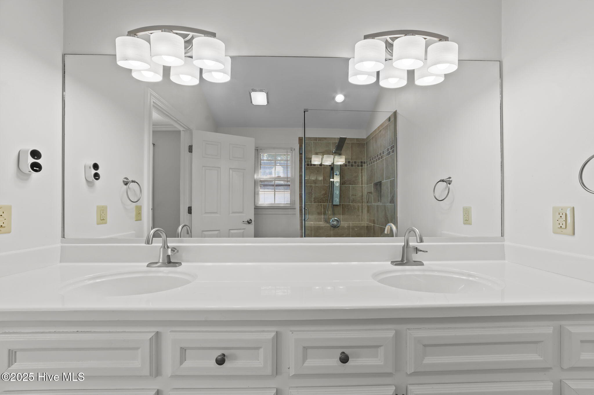 407 Cedarhurst Road Greenville, NC 27834 - Photo 28 of 51 42-web-or-mls-LHV_9485