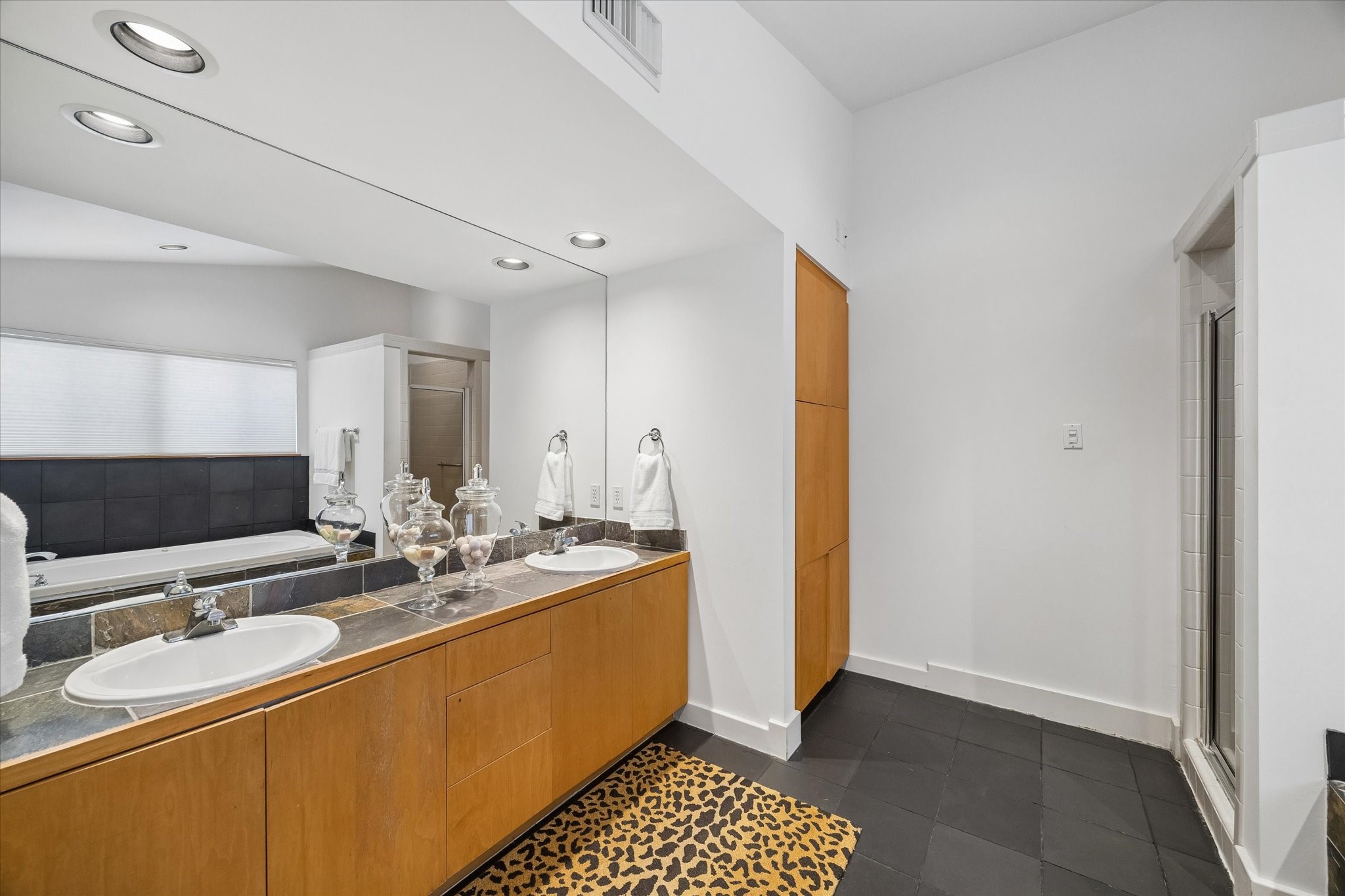 6322 Haskell Street, Unit B Houston, TX 77007 - Photo 19 of 29