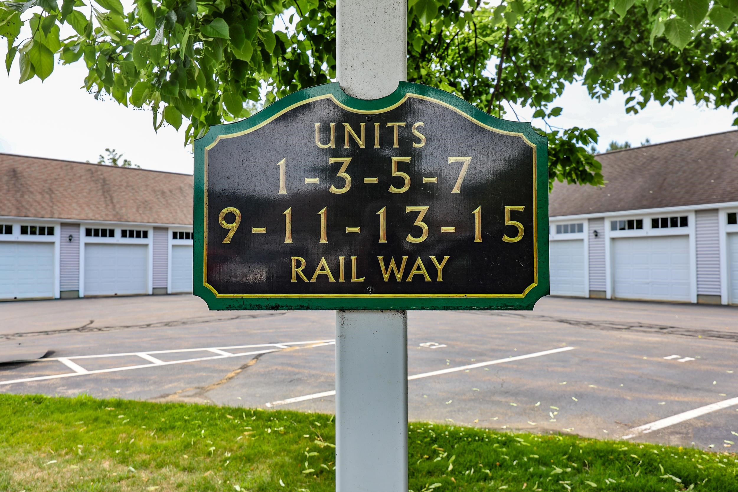 7 Rail Way Hollis, NH 03049 - Photo 3 of 51