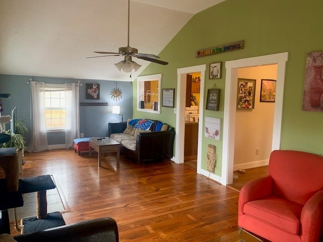 1173 Hatcher Road Selma, NC 27576 - Photo 8 of 19 Den/Family/Great Room