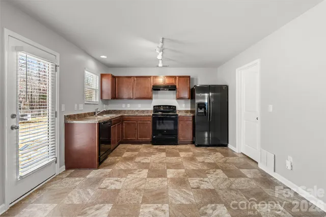 $243,000 | 2040 East Park Drive, Lancaster, SC 29720