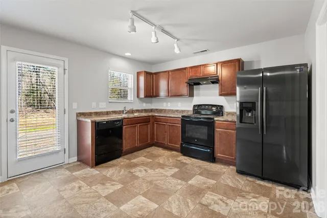 $243,000 | 2040 East Park Drive, Lancaster, SC 29720