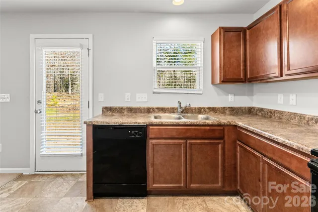 $243,000 | 2040 East Park Drive, Lancaster, SC 29720