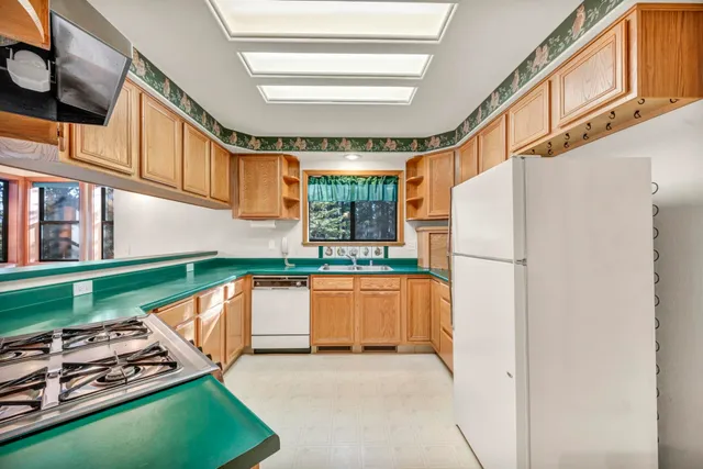 a view of a outdoor space