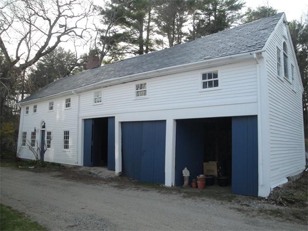 35 Ipswich Road Boxford, MA 01921 - Photo 7 of 18 a view of a small house
