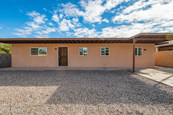 $339,900 | 918 North Columbus Boulevard, Tucson, AZ 85711