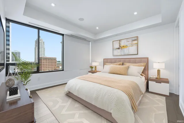 $949,000 | 202 West Berry Street, Unit 730, Fort Wayne, IN 46802