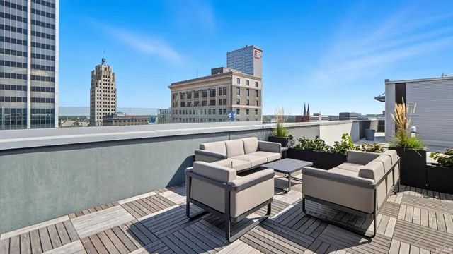 $949,000 | 202 West Berry Street, Unit 730, Fort Wayne, IN 46802