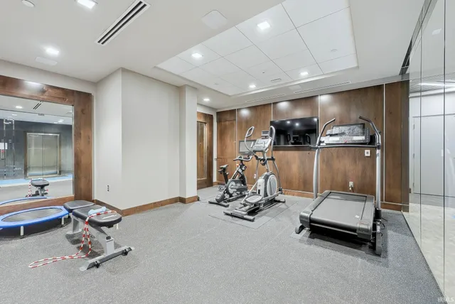 $949,000 | 202 West Berry Street, Unit 730, Fort Wayne, IN 46802