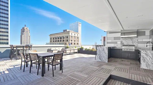 $949,000 | 202 West Berry Street, Unit 730, Fort Wayne, IN 46802