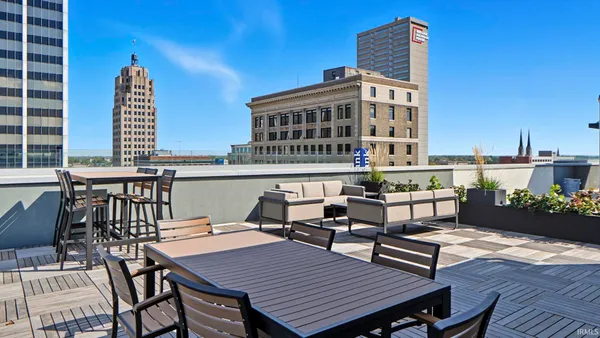 $899,000 | 202 West Berry Street, Unit 730, Fort Wayne, IN 46802