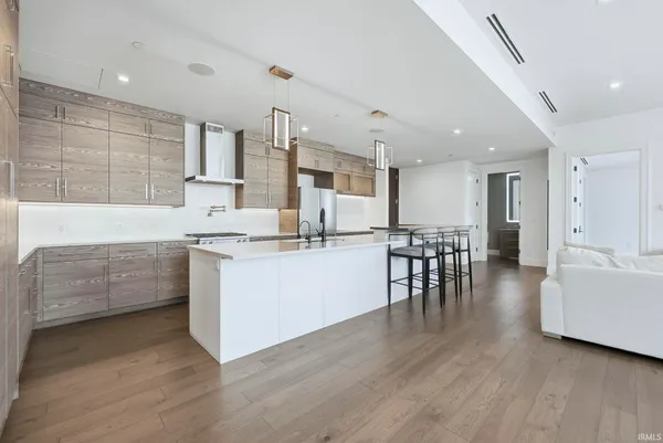 $899,000 | 202 West Berry Street, Unit 730, Fort Wayne, IN 46802