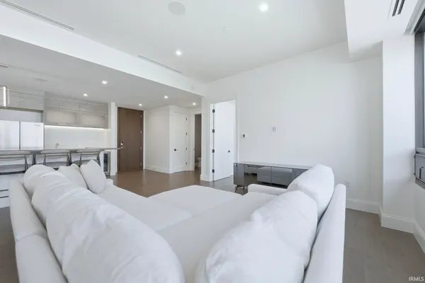 $899,000 | 202 West Berry Street, Unit 730, Fort Wayne, IN 46802