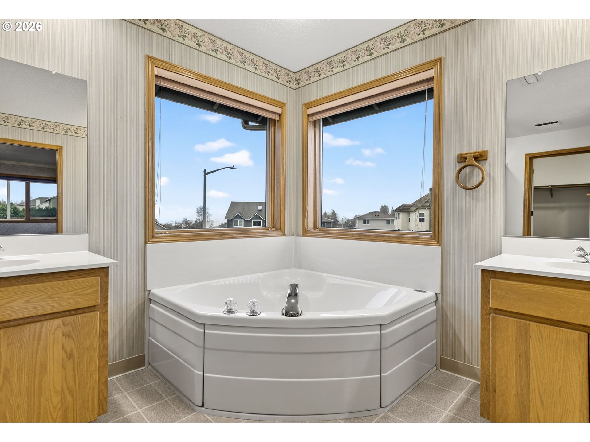 2277 Southwest Nancy Place Gresham, OR 97080 - Photo 20 of 48