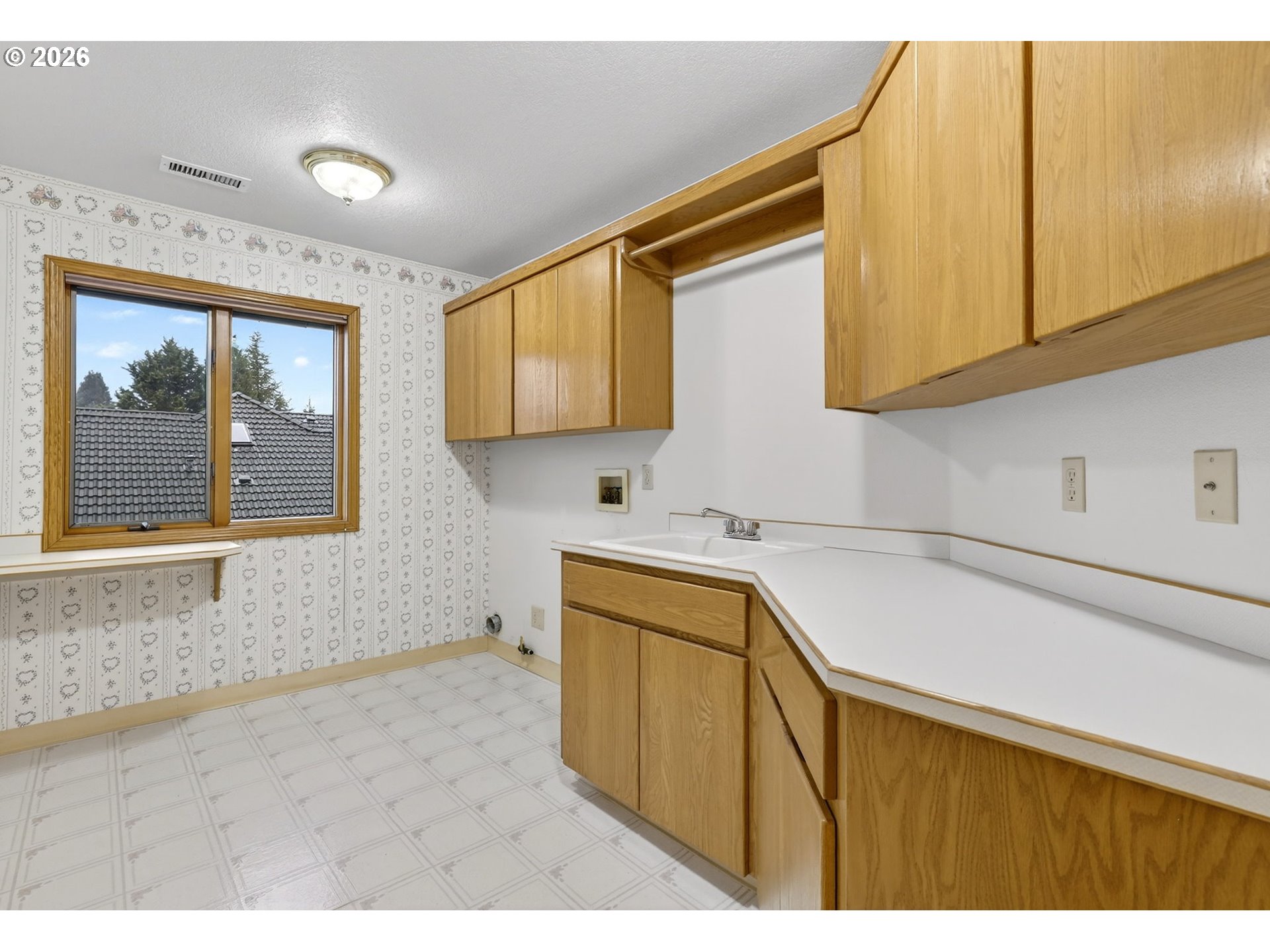 2277 Southwest Nancy Place Gresham, OR 97080 - Photo 29 of 48