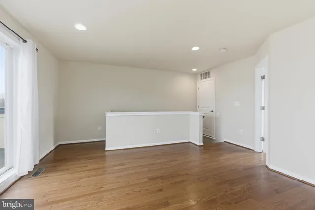 $3,495 | 4507 Madison Street, Riverdale, MD 20737