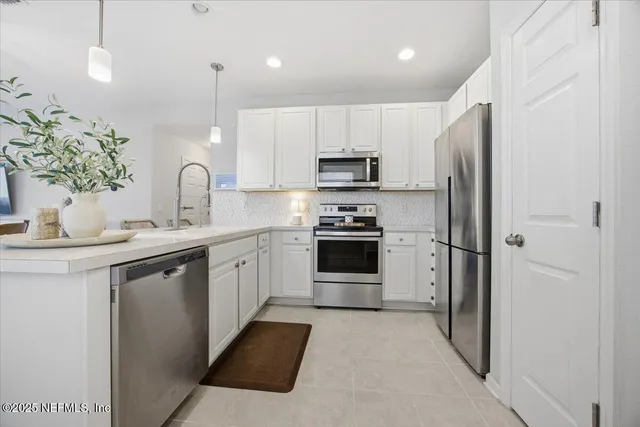 $368,500 | 7131 Emsley Circle, Jacksonville, FL 32258