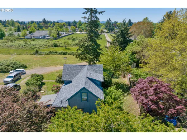 $1,495,000 | 1133 Irvington Drive, Eugene, OR 97404