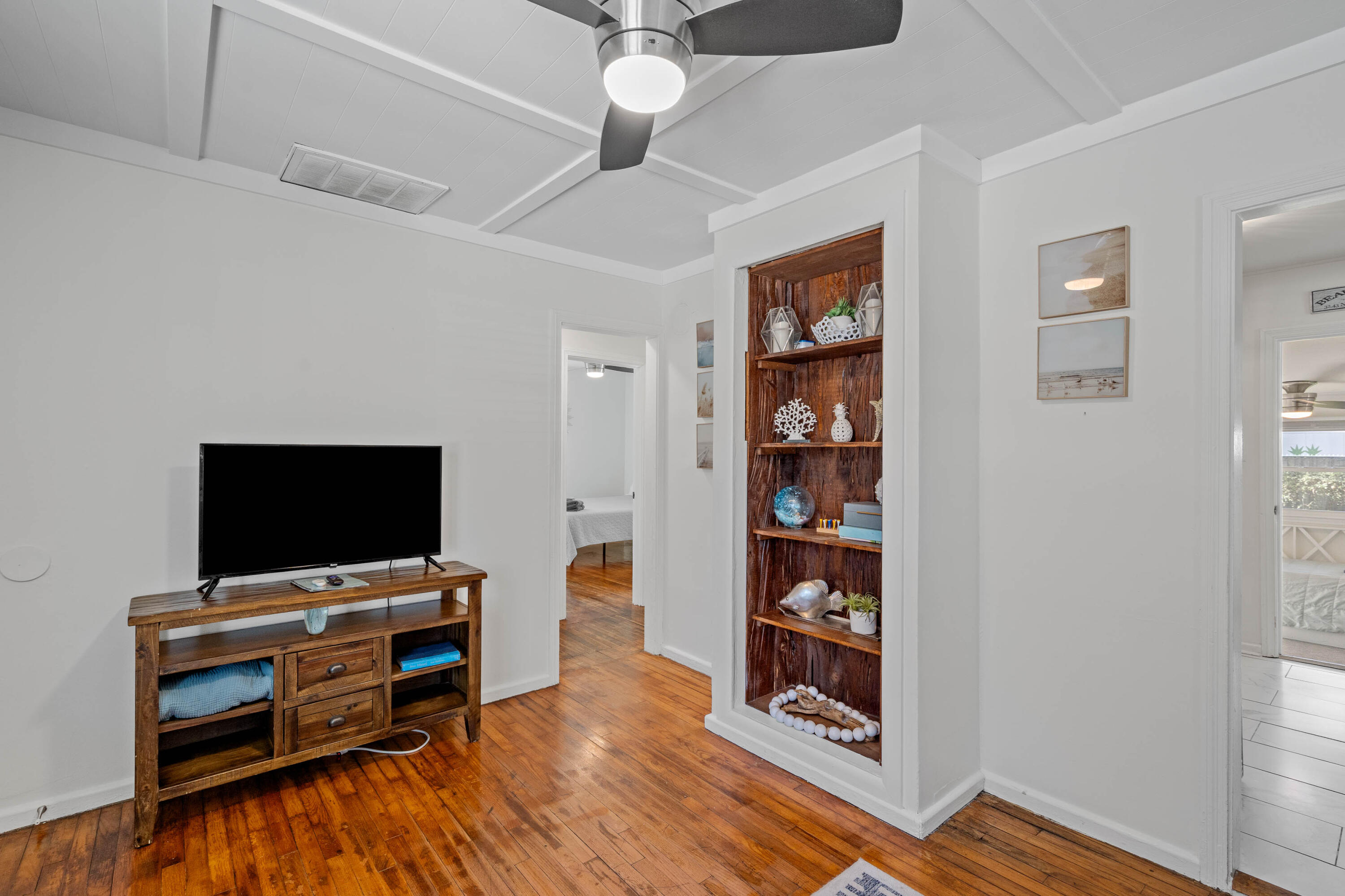 156 Williams Street Beaufort, SC 29902 - Photo 9 of 22 156 Williams St-31