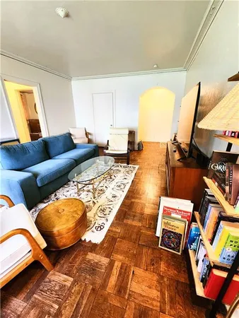 $1,190 | 5649 Phillips Avenue, Unit 8, Pittsburgh, PA 15217