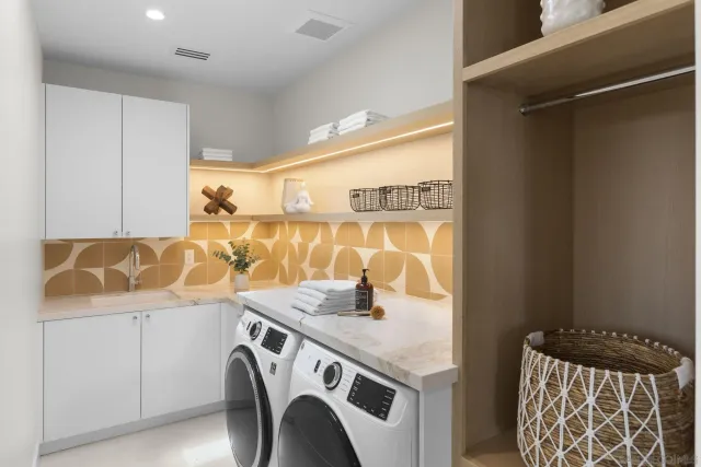 $5,600,000 | 541 Gravilla Street, La Jolla, CA 92037