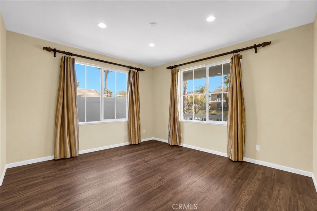 17081 Greentree Drive Riverside, CA 92503 - Photo 8 of 44