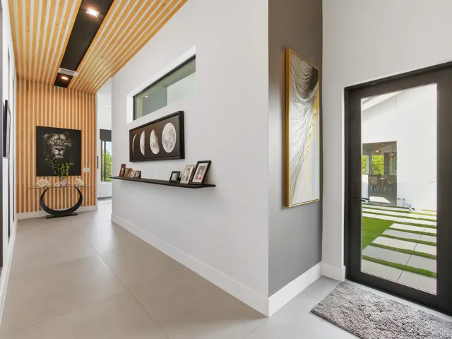 $4,349,000 | 256 Hamlet Drive, Delray Beach, FL 33445