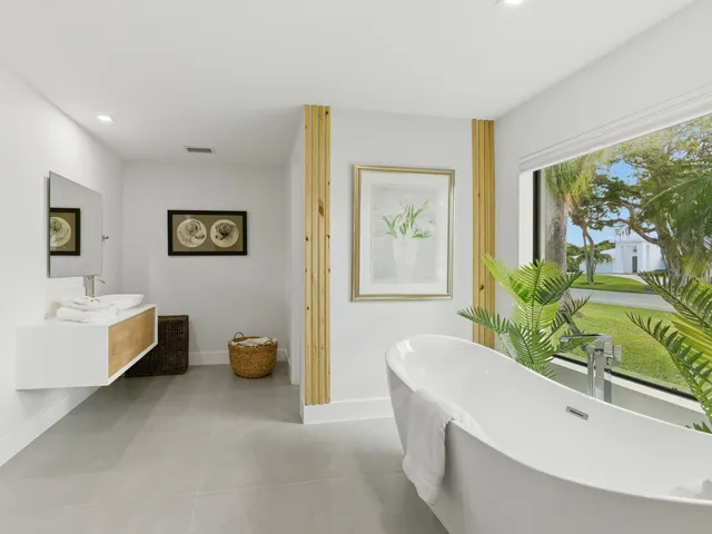 $4,349,000 | 256 Hamlet Drive, Delray Beach, FL 33445