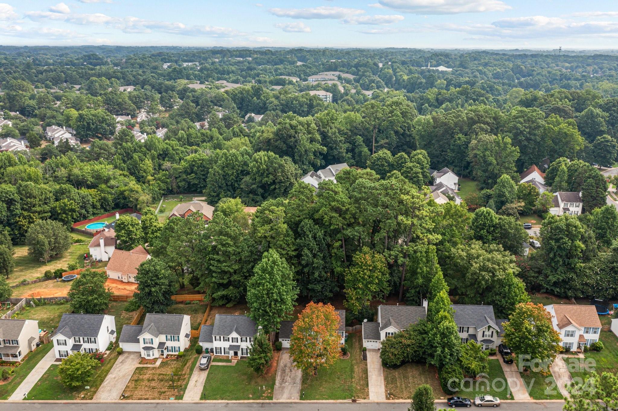8424 Conner Ridge Lane Charlotte, NC 28269 - Photo 46 of 48 an aerial view of multiple house