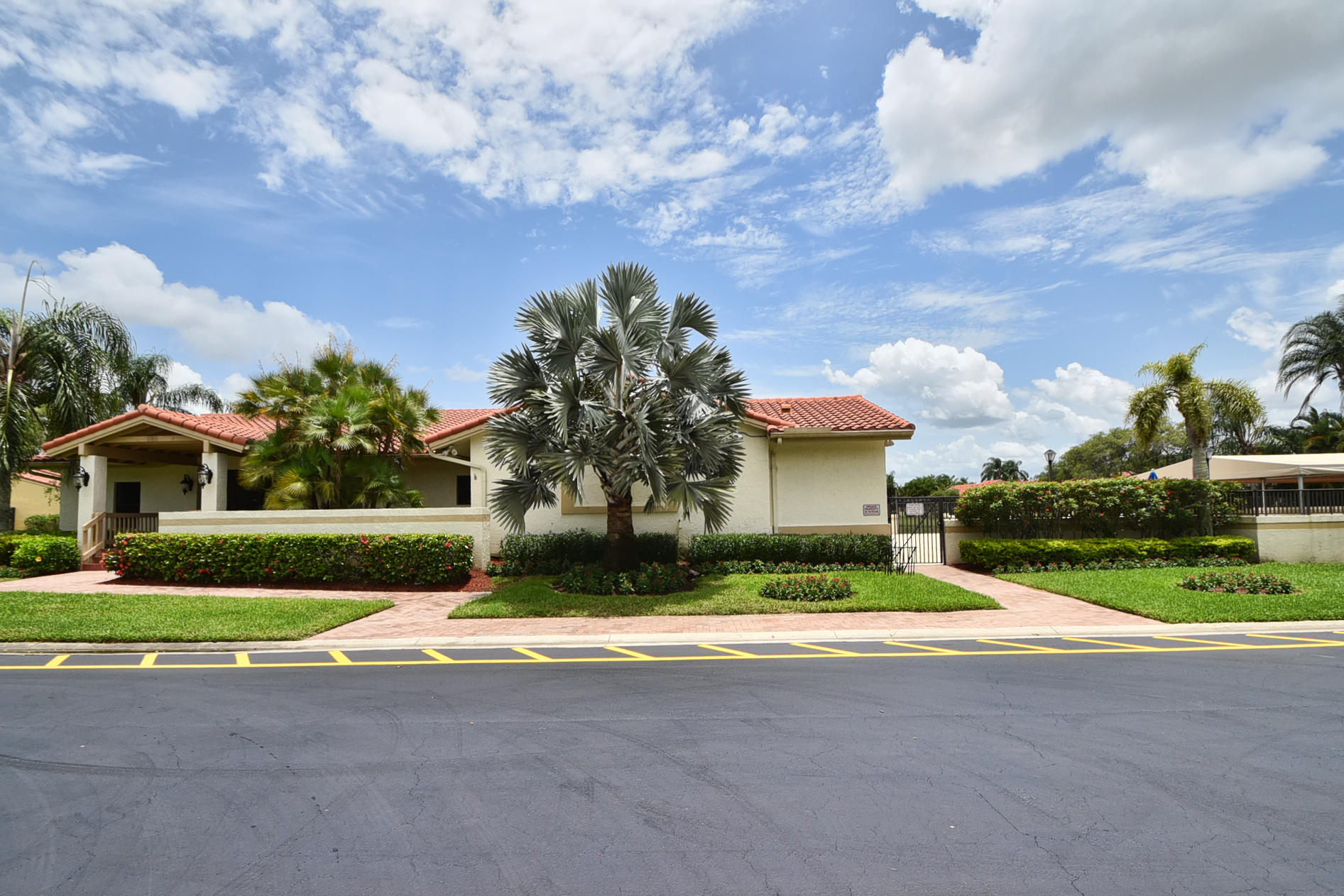 8025 Copenhagen Way Boca Raton, FL 33434 - Photo 35 of 43 DSC_8529