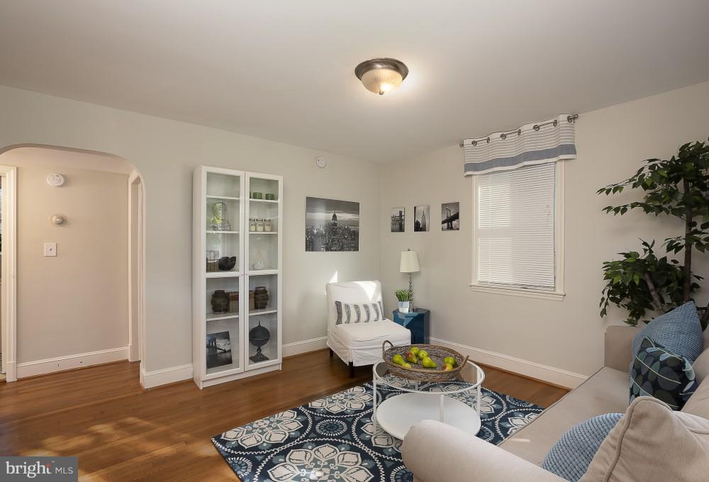 5563 Ashbourne Road Halethorpe, MD 21227 - Photo 3 of 22 Living Room Unit 1