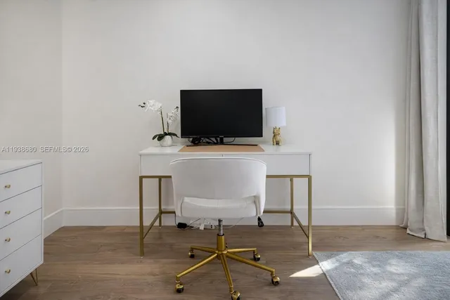 $20,000 | 3540 Northeast 28th Avenue, Lighthouse Point, FL 33064