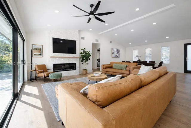 $20,000 | 3540 Northeast 28th Avenue, Lighthouse Point, FL 33064