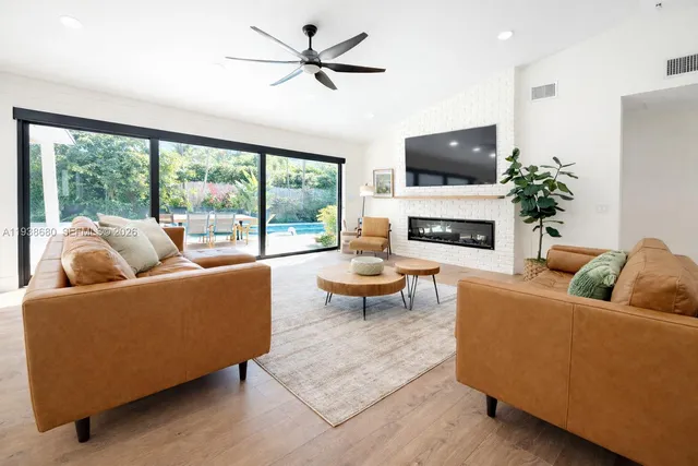 $20,000 | 3540 Northeast 28th Avenue, Lighthouse Point, FL 33064