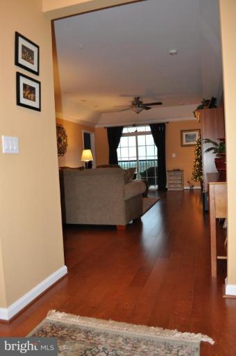 7315 Brookview Road, Unit 405 Elkridge, MD 21075 - Photo 10 of 28 Living Room #2