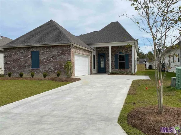 $2,000 | 30156 Sanctuary Boulevard, Denham Springs, LA 70726