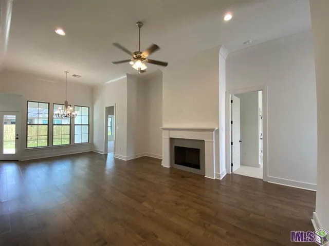 $2,000 | 30156 Sanctuary Boulevard, Denham Springs, LA 70726