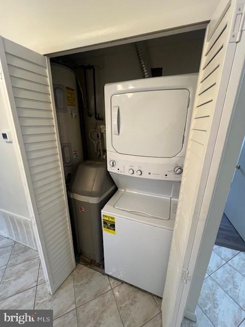 1640 Bay Ridge Road Edgewater, MD 21037 - Photo 14 of 25 a utility room with dryer and washer
