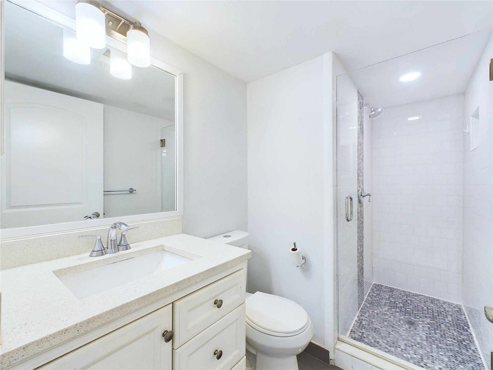 9370 Southwest 8th Street, Unit 301 Boca Raton, FL 33428 - Photo 17 of 38 Photo 17