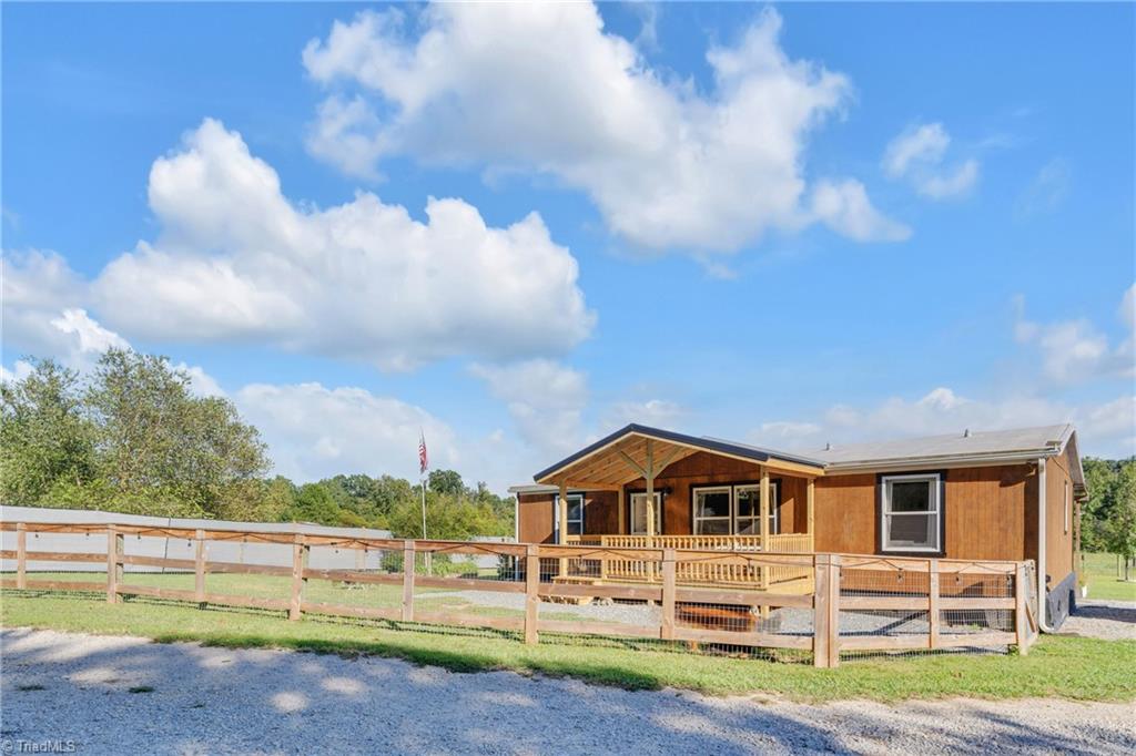 997 Yates Road Denton, NC 27239 - Photo 1 of 50 Gallery Image 1
