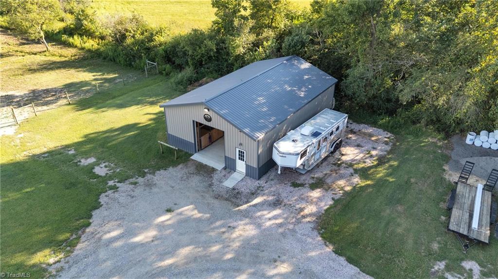 997 Yates Road Denton, NC 27239 - Photo 11 of 50 Gallery Image 11
