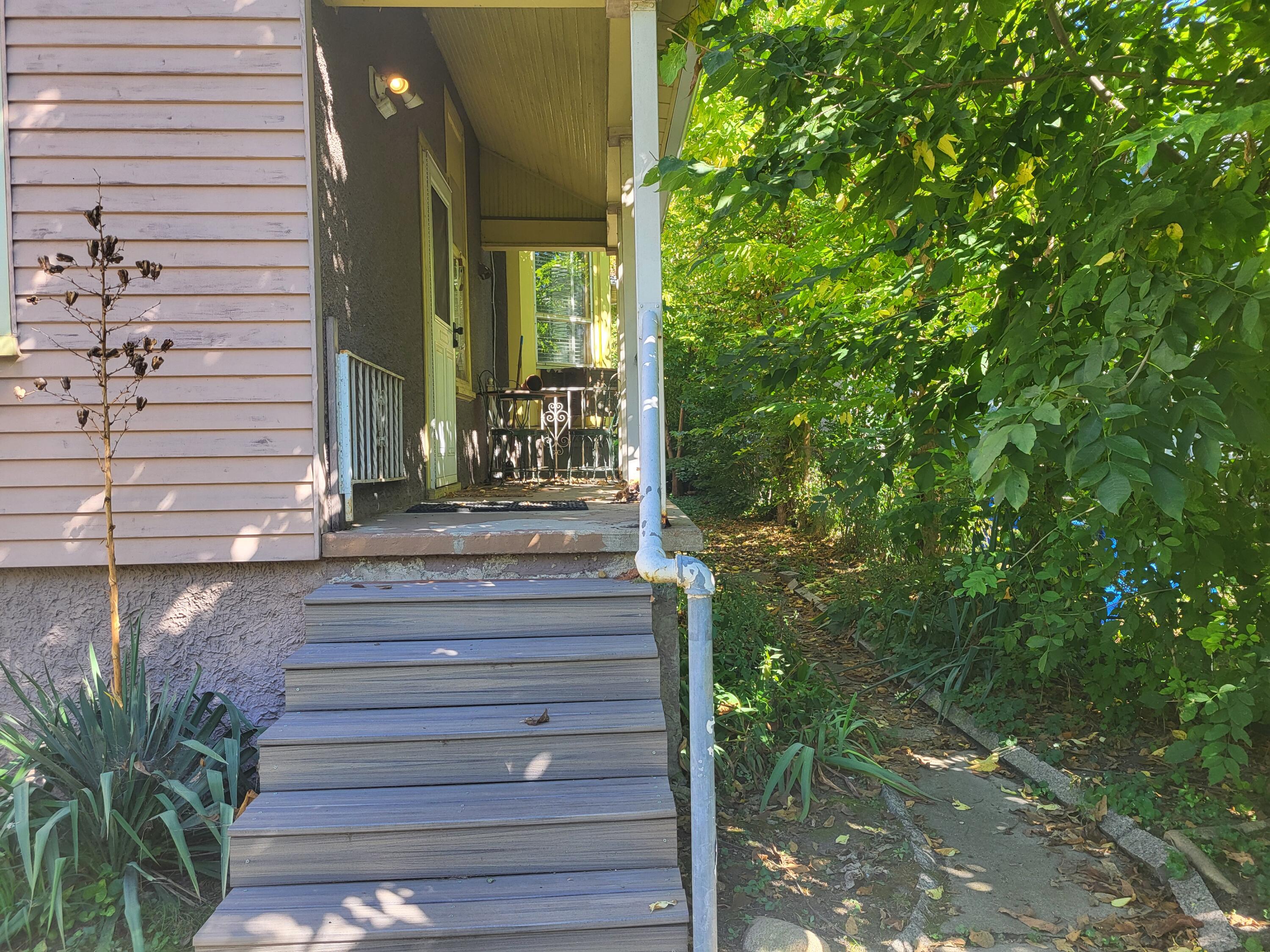 1455 Vinewood Street Detroit, MI 48216 - Photo 12 of 59 3d Back entry + Walkway to front