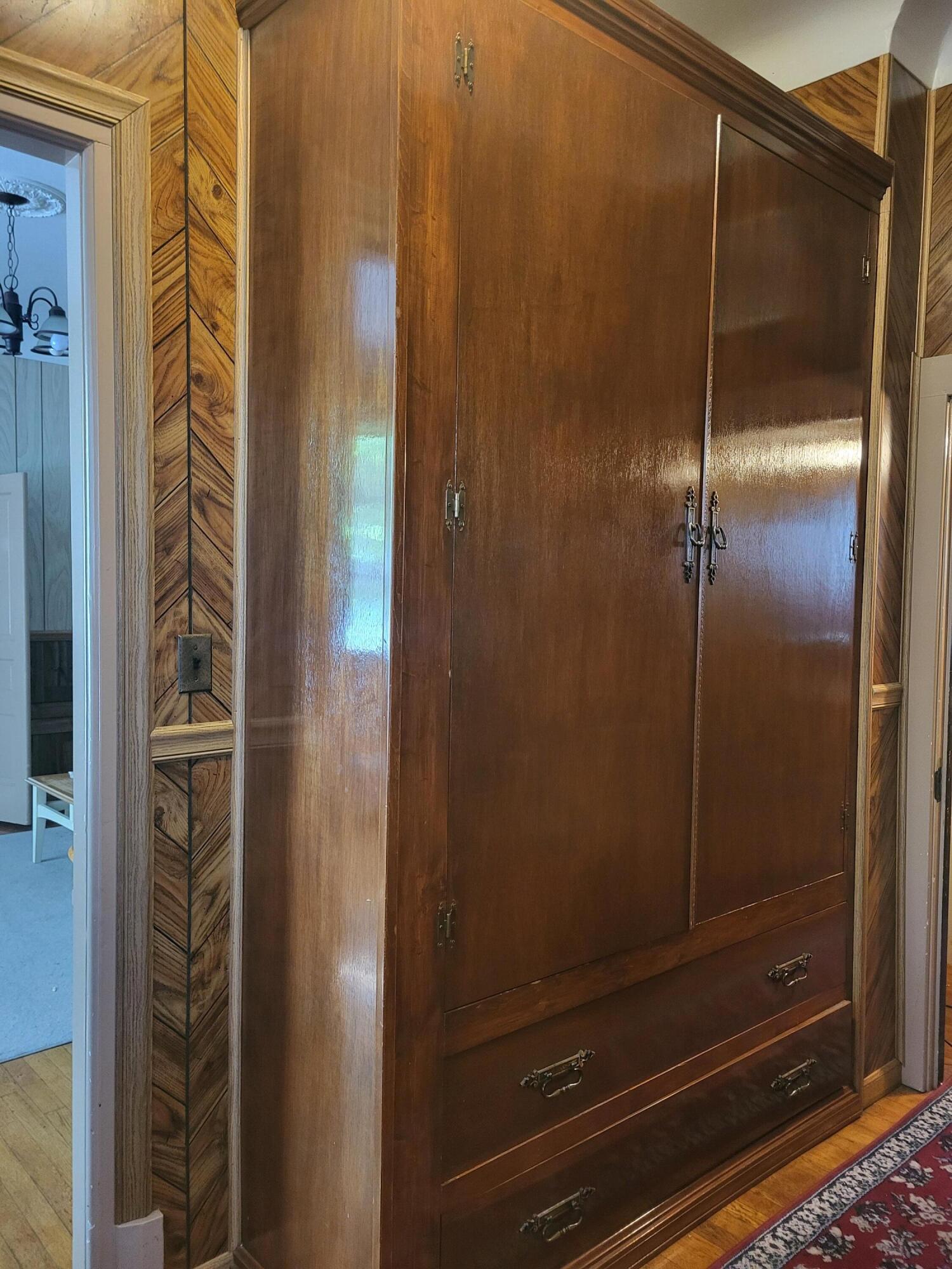 1455 Vinewood Street Detroit, MI 48216 - Photo 28 of 59 7 1st Floor Hallway Closet a