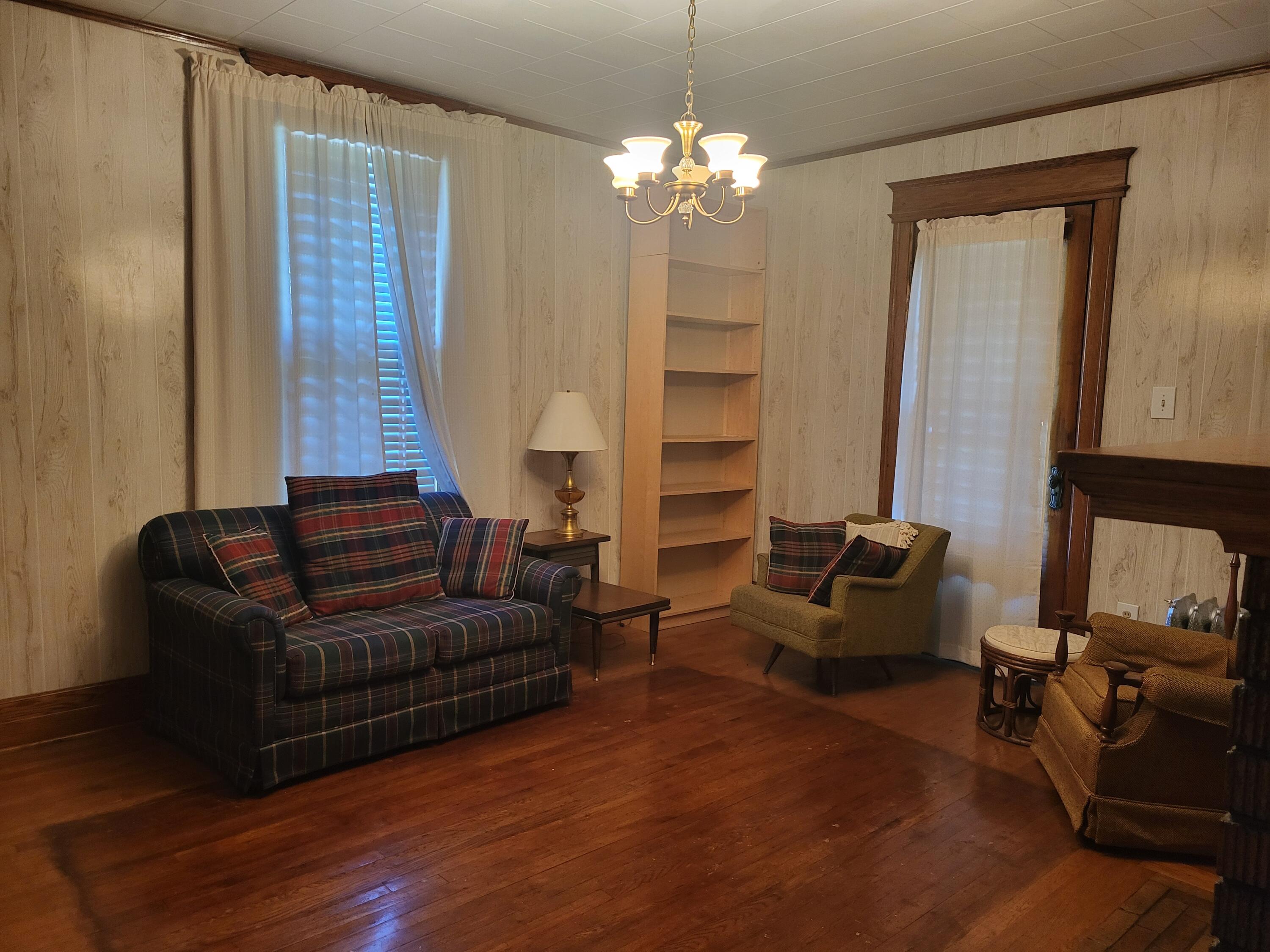 1455 Vinewood Street Detroit, MI 48216 - Photo 34 of 59 12 2nd Floor Living Room (2)