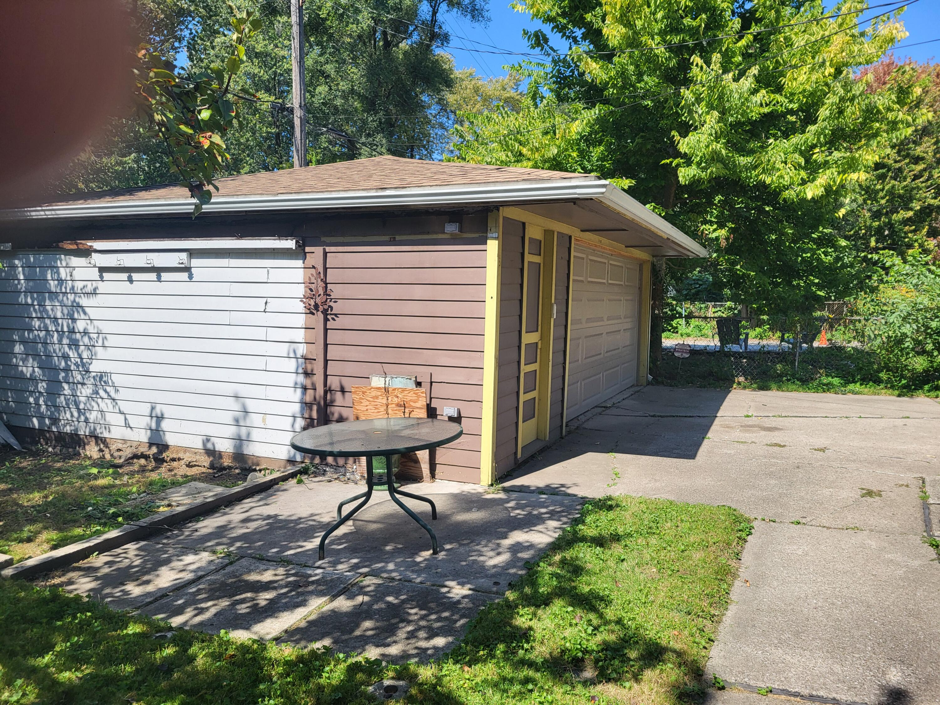 1455 Vinewood Street Detroit, MI 48216 - Photo 9 of 59 15c Garage