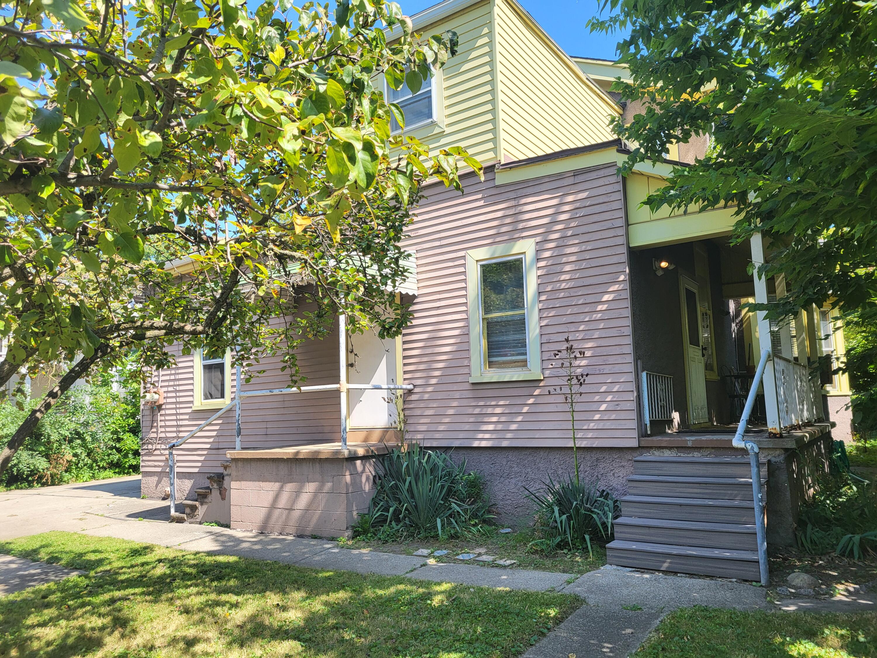 1455 Vinewood Street Detroit, MI 48216 - Photo 10 of 59 3a Back of Home