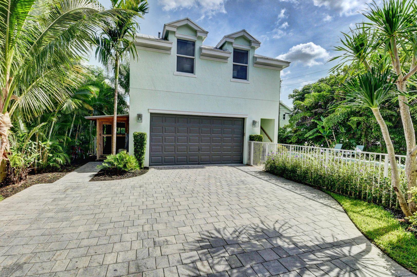 211 Northwest 10th Street Boca Raton, FL 33432 - Photo 33 of 43 Guest House/Garage