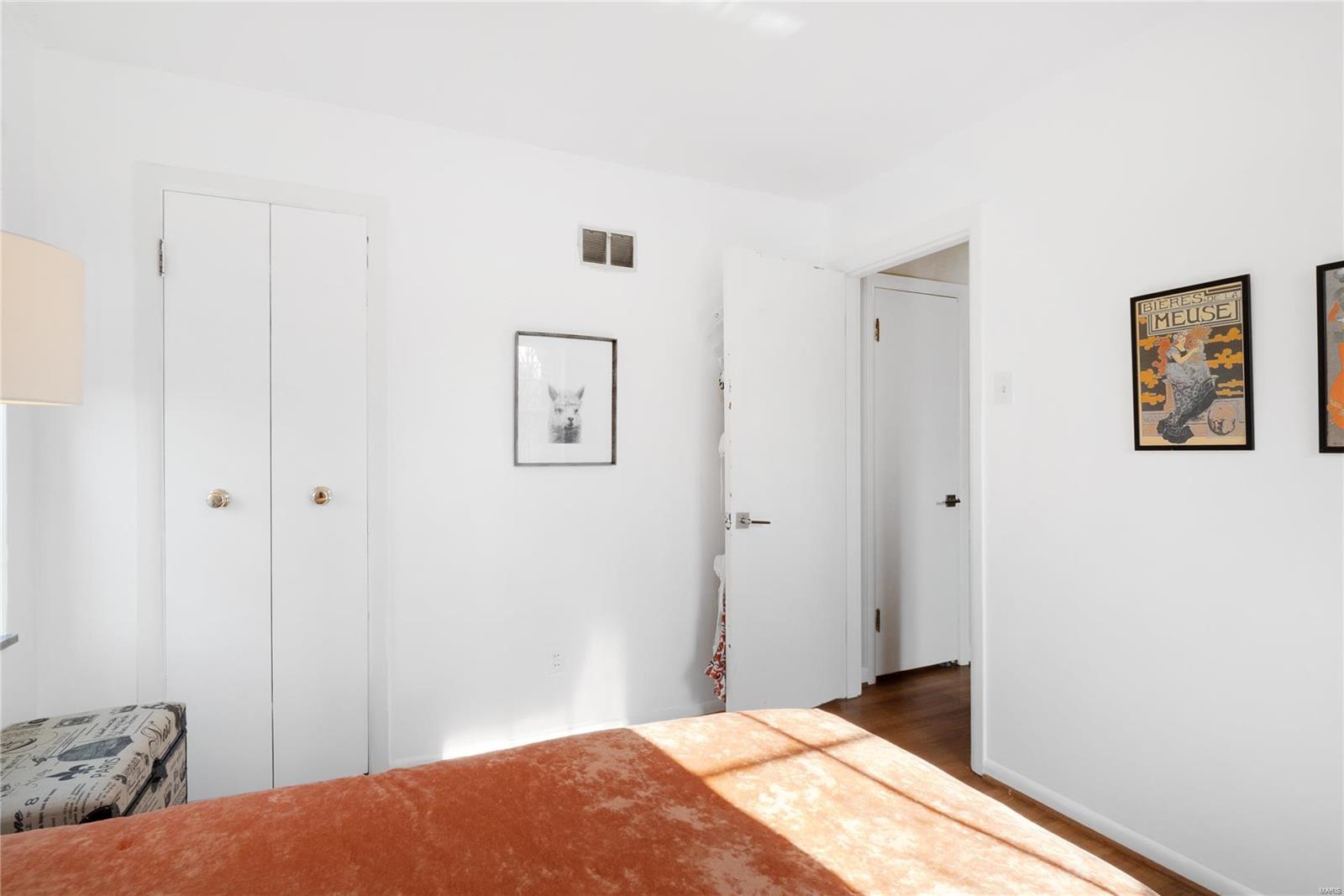 10122 Conway Road Ladue, MO 63124 - Photo 22 of 31 Gallery Image 22