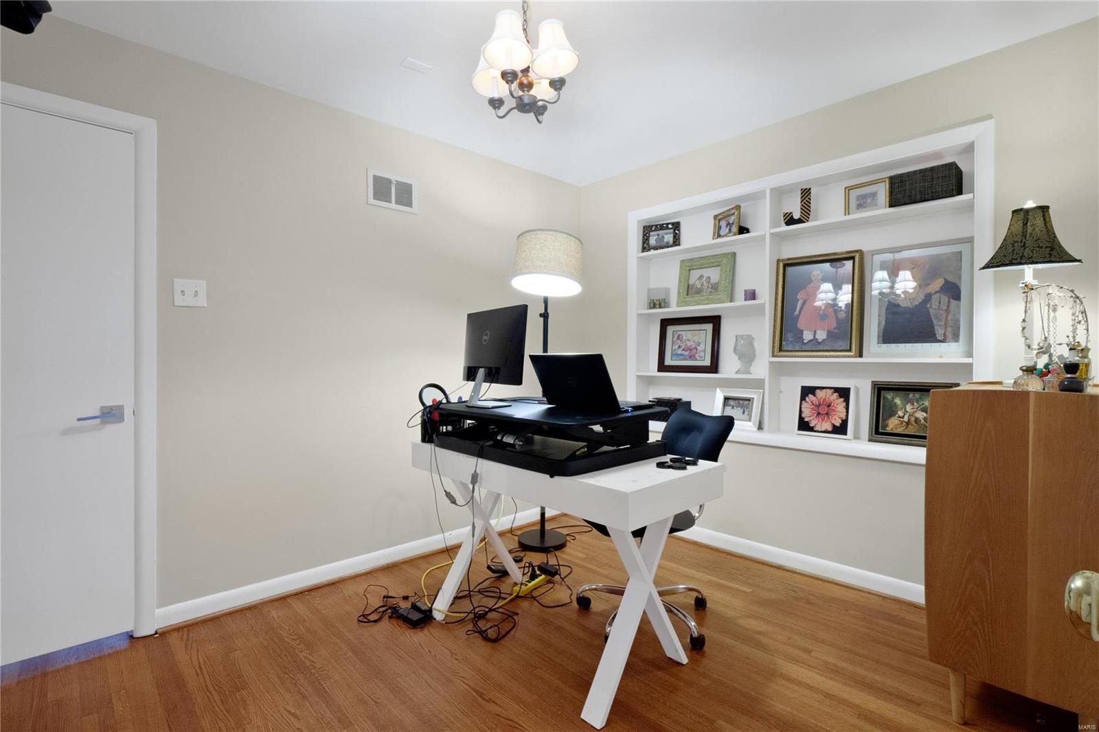 10122 Conway Road Ladue, MO 63124 - Photo 24 of 31 Gallery Image 24